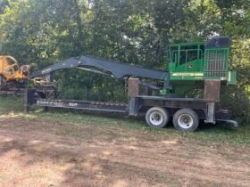 John Deere 437E Knuckle Boom