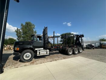Ford L9000 Picker