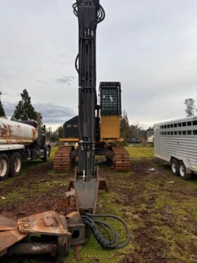 Waratah 624 on Cat Loader