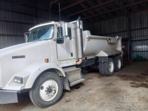 Kenworth T-800 dump truck for sale
