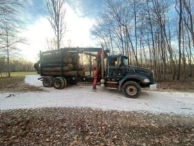 Mack CH613 Loader Truck