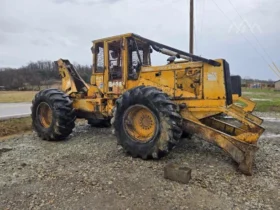 Deere 640E