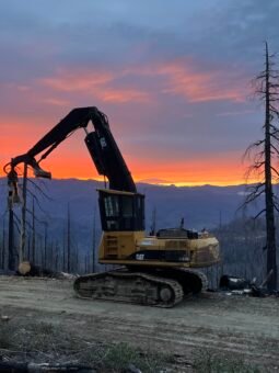 CAT 330D Log Loader