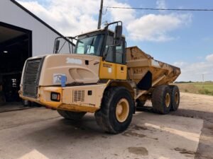 Deere 250D for sale