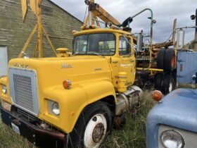 Mack RS700L Log Truck