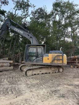 Deere 210G LC